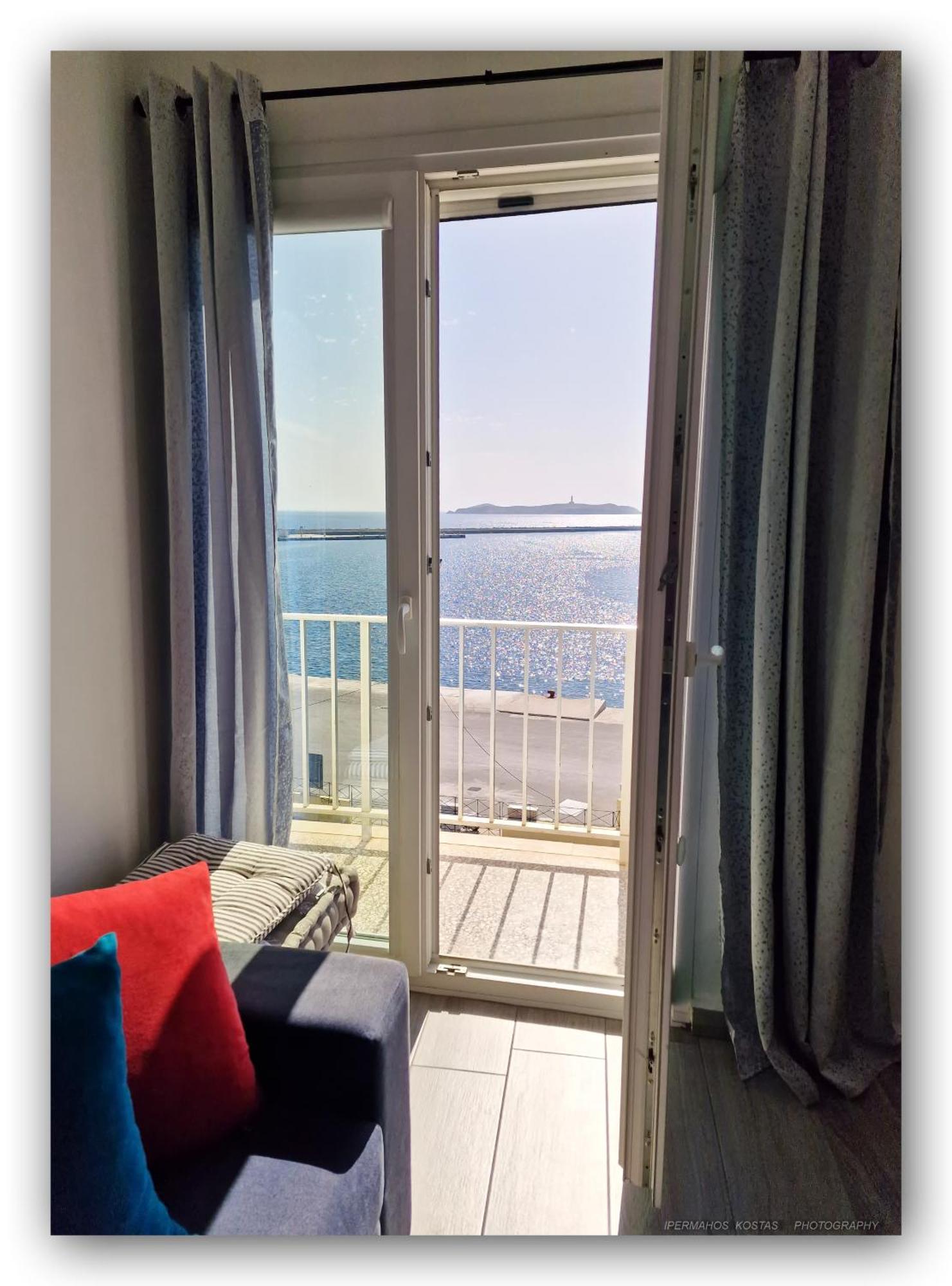 Welcome Home Syros Port Apartment Ermoupoli Luaran gambar
